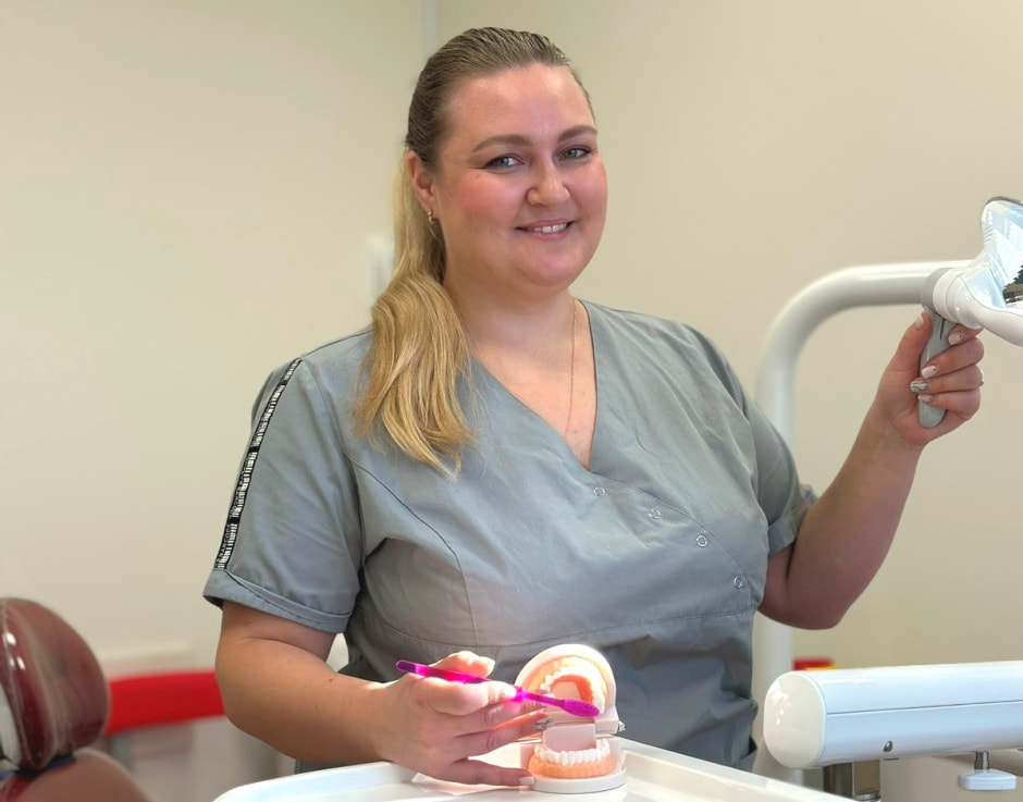 Как правильно чистить зубы 1_Анастасия Есаулова.jpg