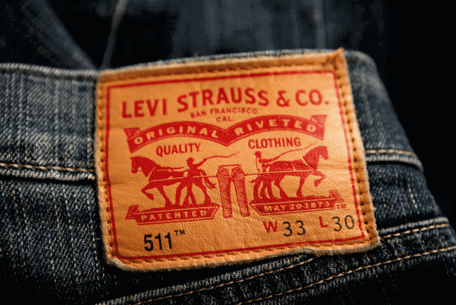 Levi Strauss & Co-джинсы.png
