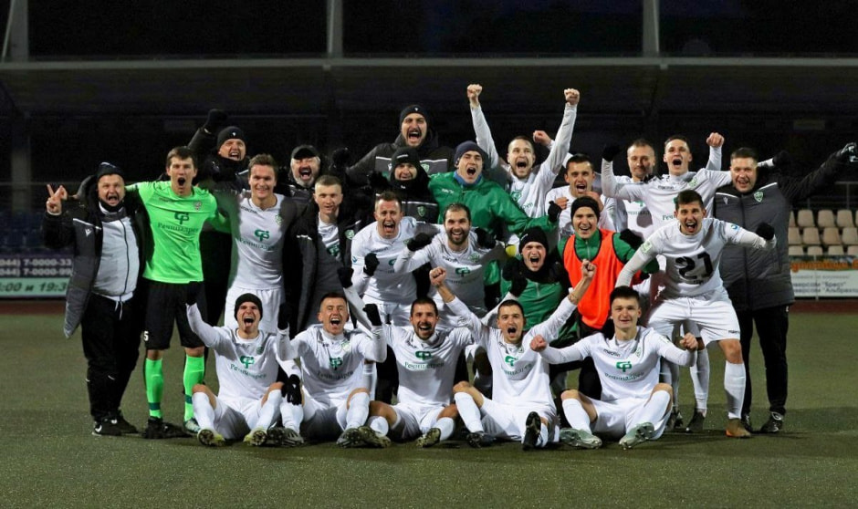 Старт ЧБ по футболу_Спутник.jpg