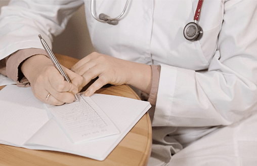 Зарплата белорусских врачей достигает 4 тыс. рублей – профсоюз озвучил цифры