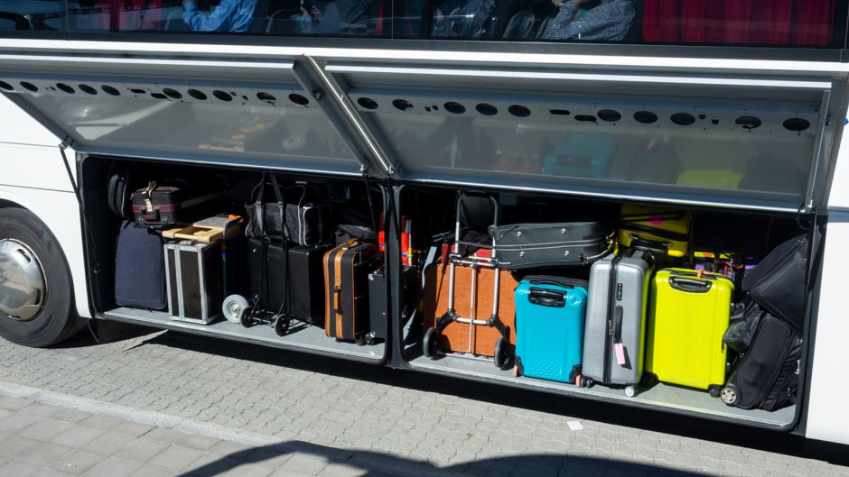 skynews-bus-luggage_6982299.jpg