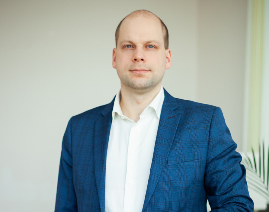 currency2_cr.jpg currency2_cr.jpg