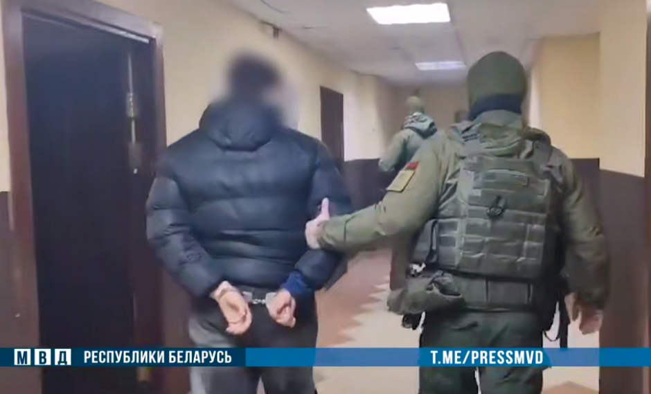 школьник аферист.png