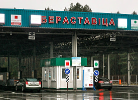 В двух КПП на границе с Польшей началась регистрация транспорта – до открытия осталось 4,5 часа