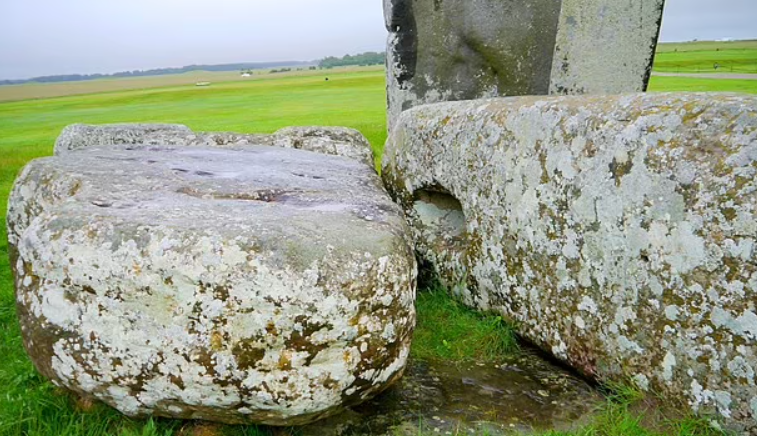 Алтарный камень Стоунхенджа был привезен из Шотландии, а не из Уэльса — а это 750 км (4).png