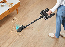 Чистят мебель, вычесывают питомцев: ТОП-5 самых популярных “вертикалок” от Dreame