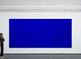 Четыре метра синего: Кляйн побил личный рекорд на Christie's